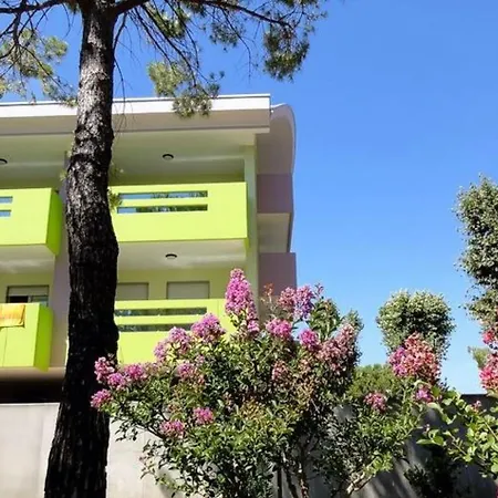 Residenz Bright Star Zweizimmer-wohnung Emotion Fuer 5 Personen